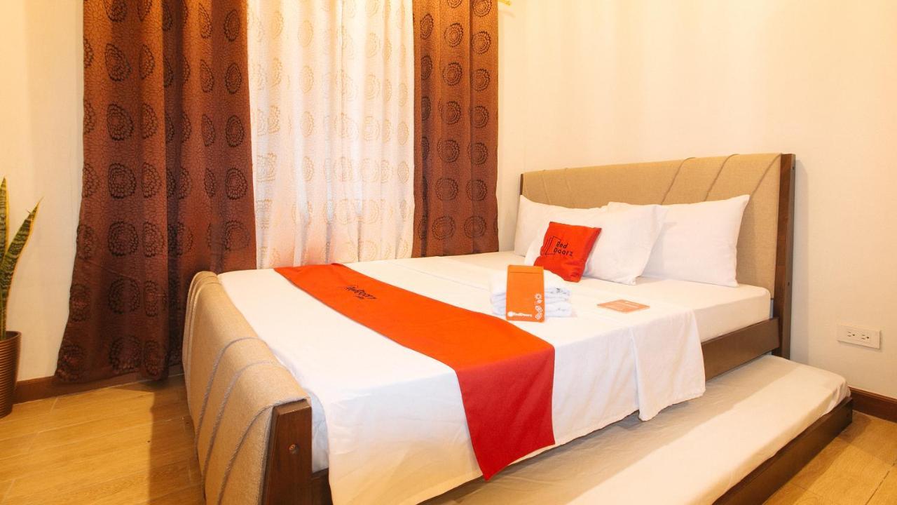 Reddoorz Plus @ Cuarto Verde Staycation Las Piñas Exterior foto